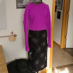 Embroidered Flower Pencil Skirt